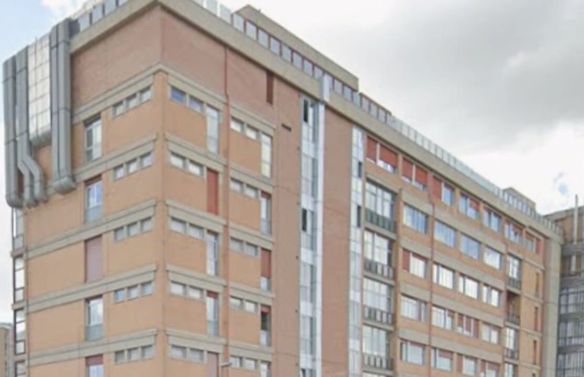 Muore a 43 anni incinta di due gemelli: tragedia all’ospedale Di Venere