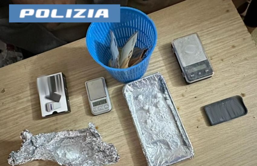 blitz antidroga a san cristoforo scoperta una crack room e arrestati due pusher da Dayitalianews.com blitz antidroga a san cristoforo scoperta una crack room e arrestati due pusher