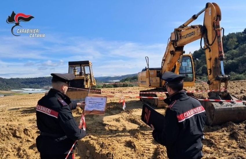 Lavori abusivi in area protetta a Caltagirone: tre denunciati