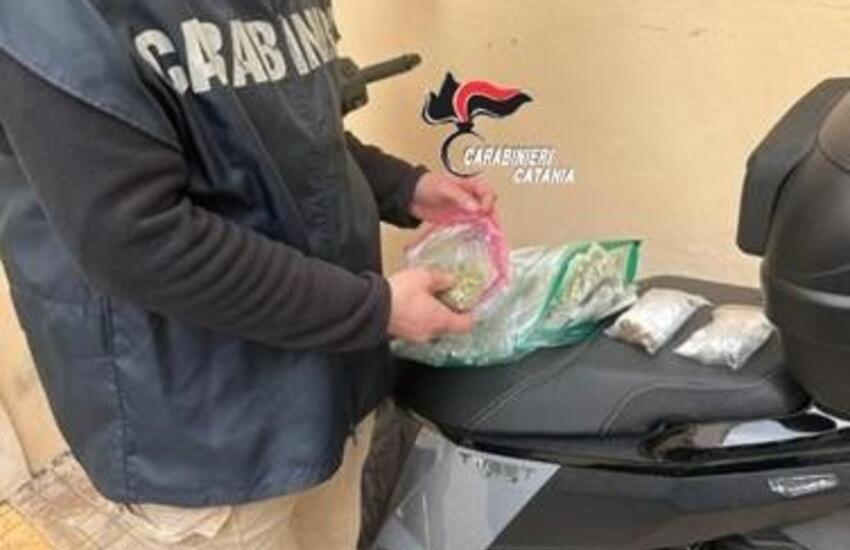 Catania, quartiere Borgo: aveva oltre 500 g di hashish nello scooter, arrestato 29enne