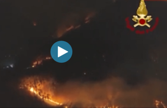 Lucca, incendio sul Monte Faeta: centinaia di ettari distrutti e migliaia di evacuati