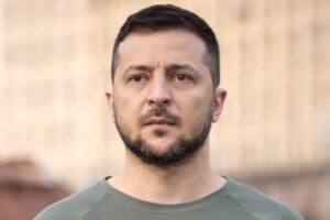 Zelensky dopo l’attacco su Kiev: «L’Ucraina risponderà», almeno 21 morti nei bombardamenti russi