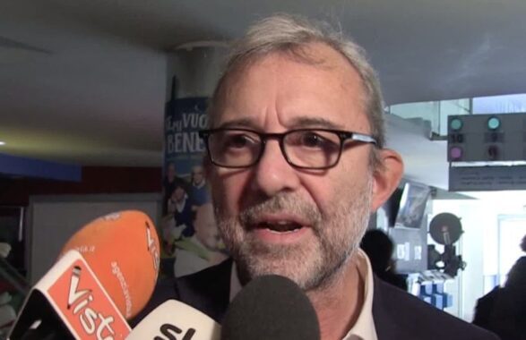 Giachetti si incatena in Aula, ‘qui finchè non si sblocca Vigilanza Rai’