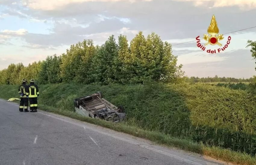 travolti da un furgone mentre andavano al lavoro in bici morti due giovani nel mantovano da Dayitalianews.com travolti da un furgone mentre andavano al lavoro in bici morti due giovani nel mantovano
