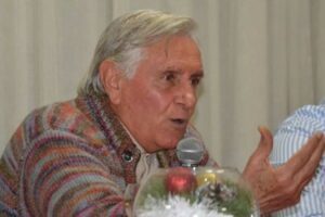 Addio a Bachisio Bandinu, scompare a 87 anni una delle voci più autorevoli della cultura sarda