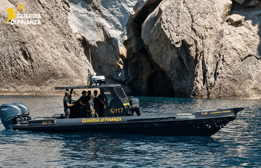 la droga per i vacanzieri nascosta in una grotta maxi sequestro della finanza a ponza da Dayitalianews.com la droga per i vacanzieri nascosta in una grotta maxi sequestro della finanza a ponza
