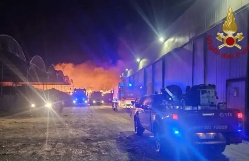 incendio nella notte alla sarco srl di marsala da Dayitalianews.com incendio nella notte alla sarco srl di marsala