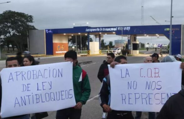Bolivia, accordo tra governo e sindacati: stop alle proteste dopo oltre sei settimane di tensioni