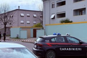 Uccise la madre malata di Alzheimer, assolta 67enne ad Arezzo: “Era incapace di intendere e di volere”