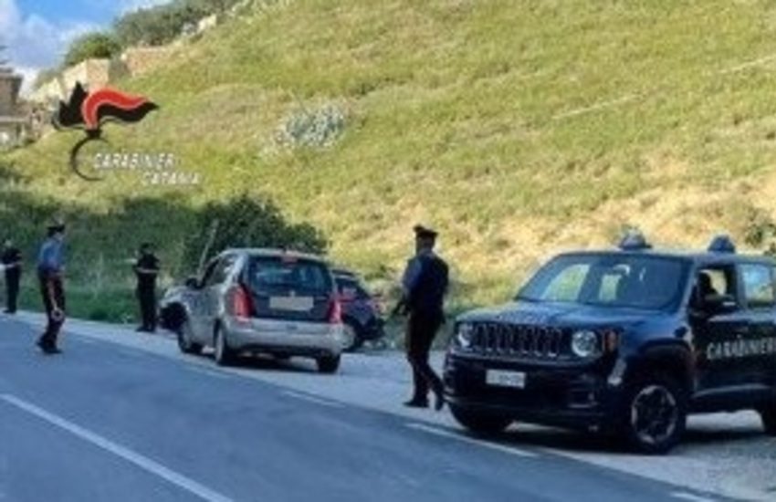 mirabella imbaccari tenta la truffa del falso poliziotto 35enne arrestato dopo un inseguimento da Dayitalianews.com mirabella imbaccari tenta la truffa del falso poliziotto 35enne arrestato dopo un inseguimento