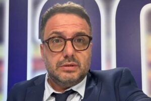 Omicidio del giornalista Luigi Esposito, fermato un 26enne: svolta nelle indagini