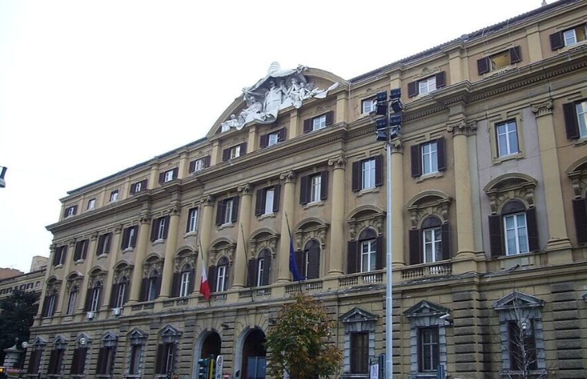 l8217italia torna a emettere titoli di stato in dollari raccolti 6 miliardi con domanda record da Dayitalianews.com l8217italia torna a emettere titoli di stato in dollari raccolti 6 miliardi con domanda record