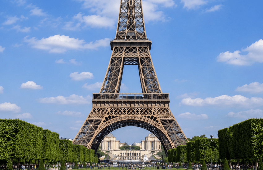 parigi nella morsa del caldo tour eiffel louvre e museo d8217orsay chiudono prima del previsto da Dayitalianews.com parigi nella morsa del caldo tour eiffel louvre e museo d8217orsay chiudono prima del previsto