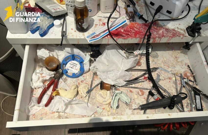studio dentistico abusivo in casa sequestro della guardia di finanza a latina da Dayitalianews.com studio dentistico abusivo in casa sequestro della guardia di finanza a latina