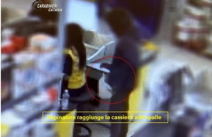 gravina di catania fermato un 47enne 232 accusato di quattro rapine ai danni di attivit224 commerciali da Dayitalianews.com gravina di catania fermato un 47enne 232 accusato di quattro rapine ai danni di attivit224 commerciali