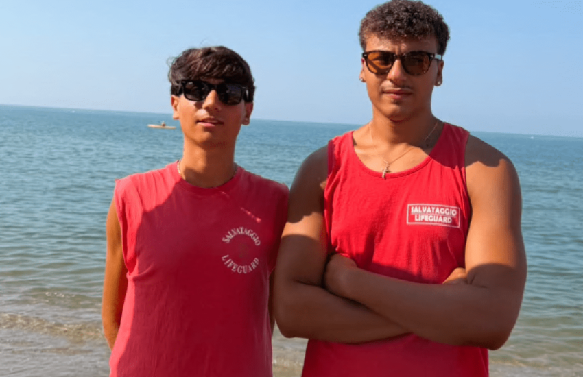 Marina di Minturno, padre e due figli in difficoltà tra le onde: decisivo l’intervento di due bagnini