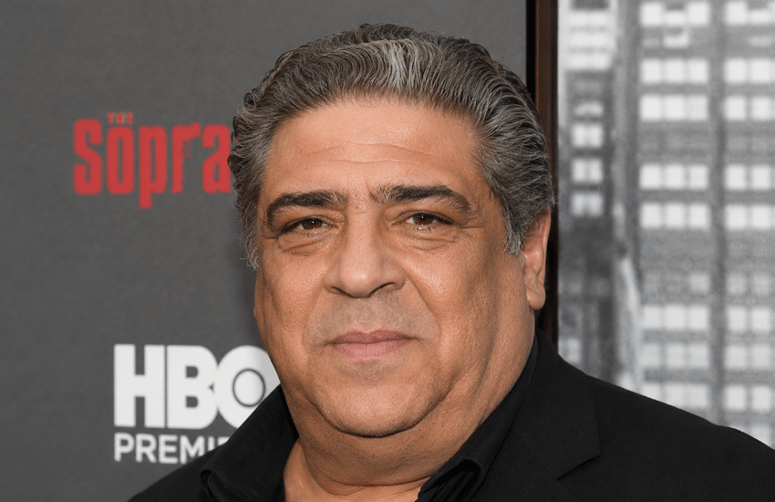 Addio a Vincent Pastore, volto storico de “I Soprano”: l’attore è morto nella sua casa