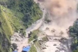 Inondazioni in Nepal e Tibet, oltre mille vittime: centinaia di corpi ancora senza nome