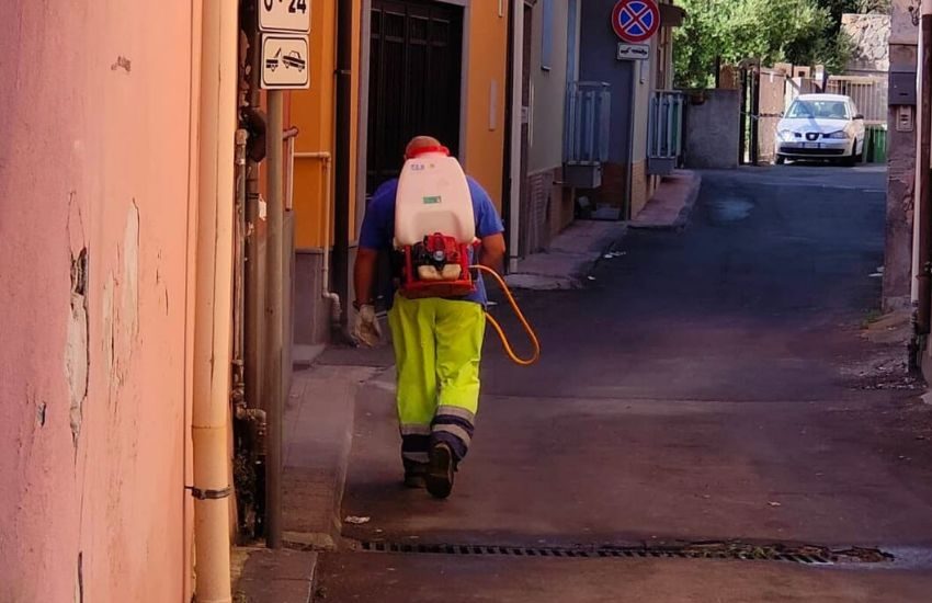 aci catena al via la pulizia straordinaria e la scerbatura nella zona di vampolieri da Dayitalianews.com aci catena al via la pulizia straordinaria e la scerbatura nella zona di vampolieri