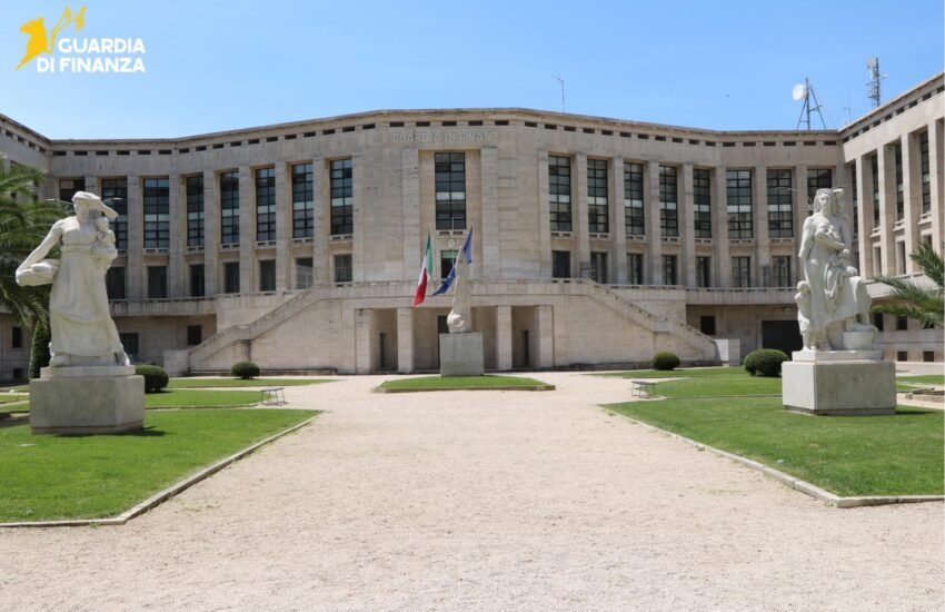 latina controlli antiriciclaggio in un compro oro licenza sospesa da Dayitalianews.com latina controlli antiriciclaggio in un compro oro licenza sospesa